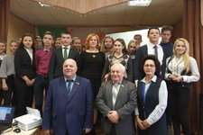 Встреча депутатов районного молодежного парламента и старшеклассников учреждений образования города с ветеранами и активистами комсомольского движения