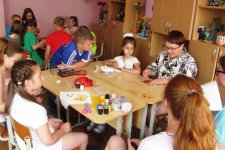 Солнечно, радостно, ярко и классно – лето проводим мы не напрасно!